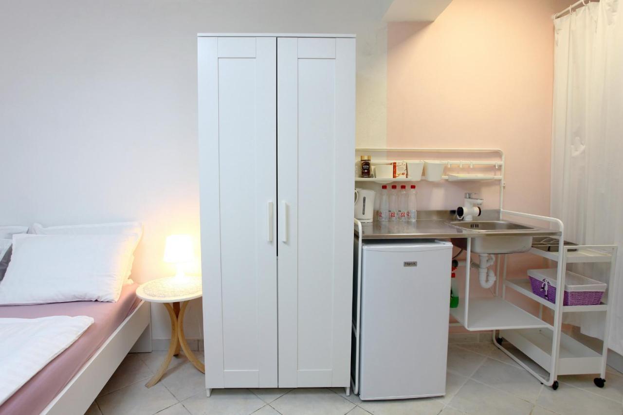 City Room Apartment Date Koper Exteriör bild
