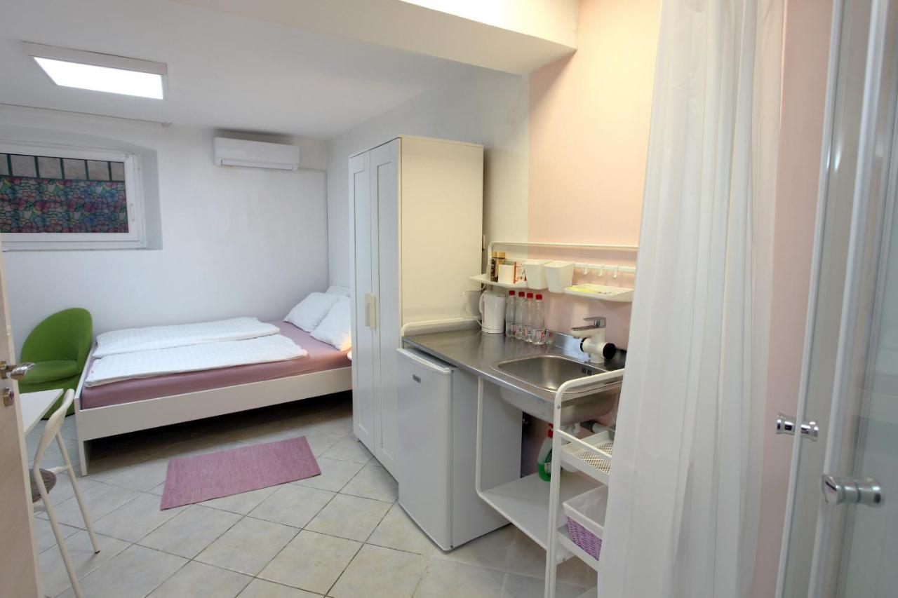 City Room Apartment Date Koper Exteriör bild